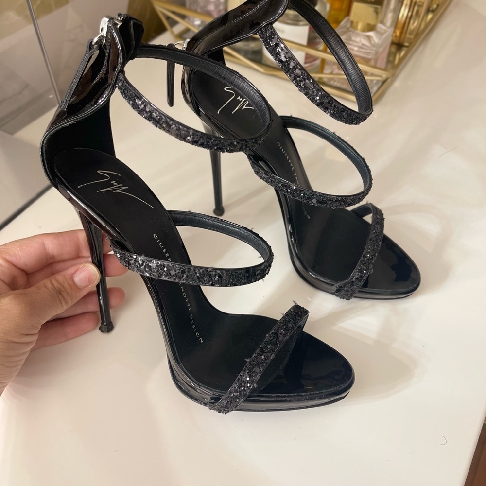 Sandals - Picture 2 of 3